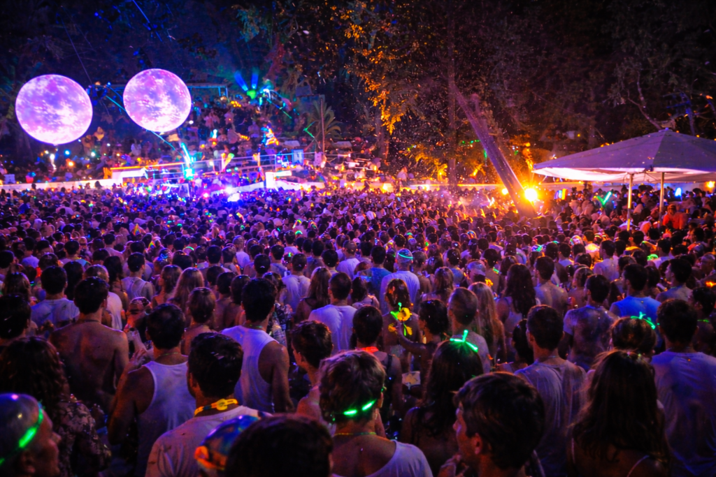 Full Moon “לילה לבן”